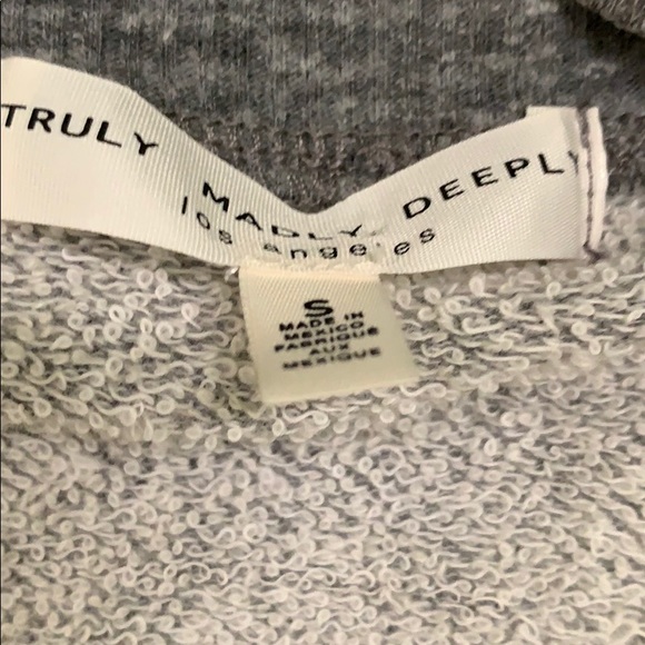 Urban Outfitters Cut Out Top - Picture 4 of 4